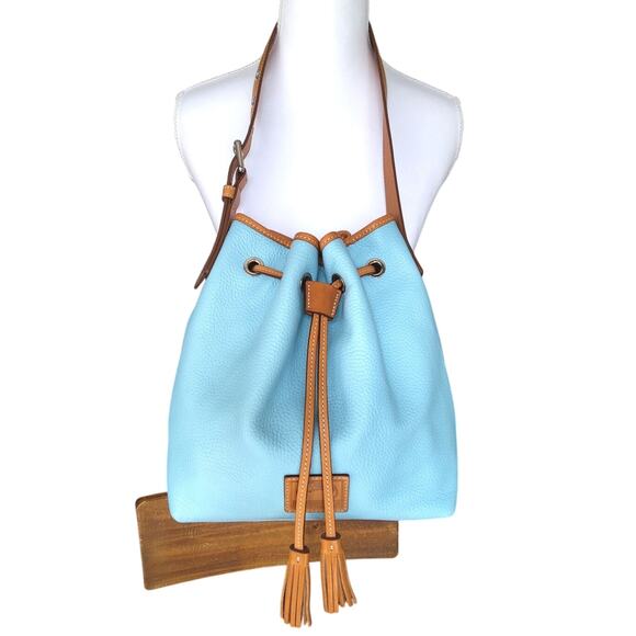 Dooney & Bourke Pebble grain drawstring bag Italian leather Caribbean Blue, Chic - Picture 2 of 11